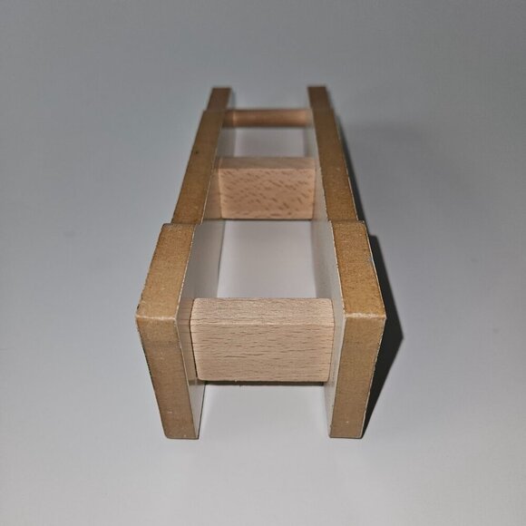 Thomas & Friends Wooden Railway Race To Wharf RISER REPLACEMENT PIECE ONLY - Picture 7 of 9